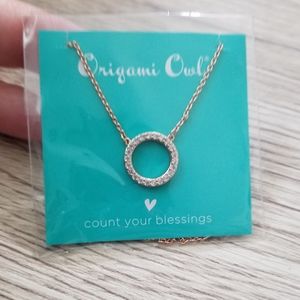 🦉Rosegold & Crystal Necklace